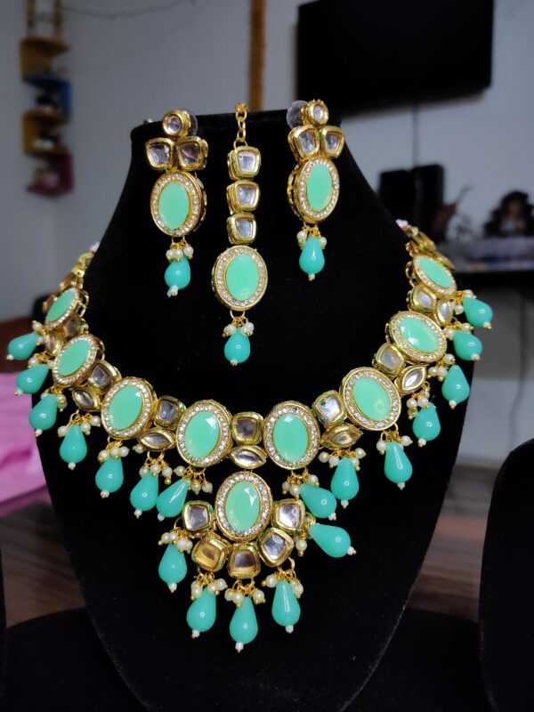 Kundan premium necklace